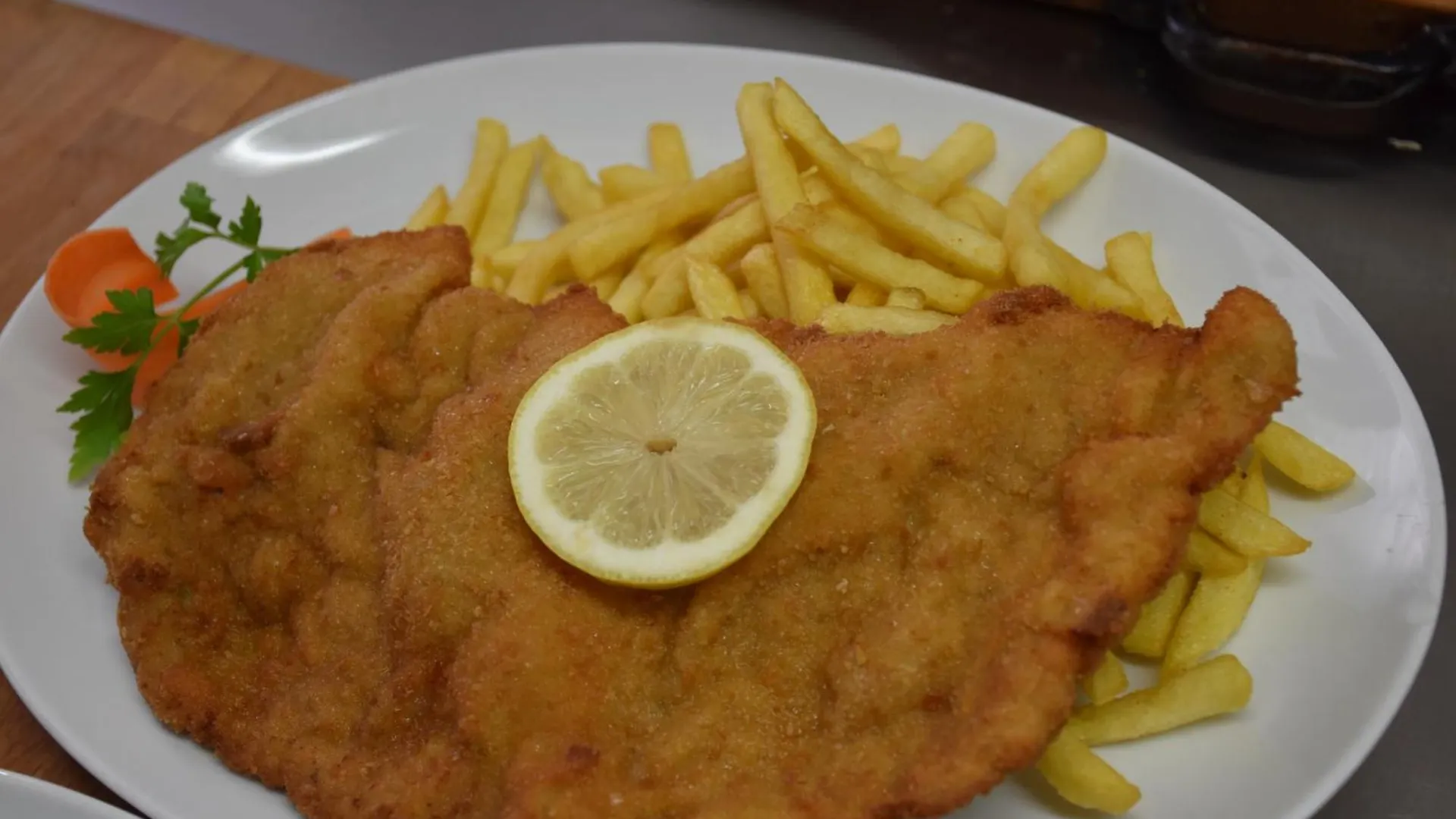 Gasthaus Und Pension Halli-Galli Passau 0*,  Germany