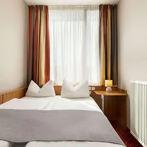 Amedia Express Passau, Trademark Collection By Wyndham Passavia